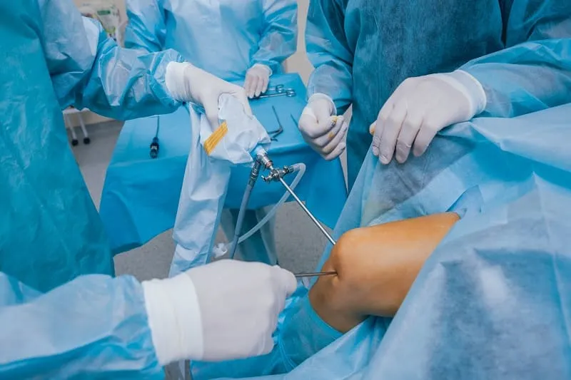 Artroscopía de rodilla ofrecido por Dr. Luis Daniel Ramos Montes